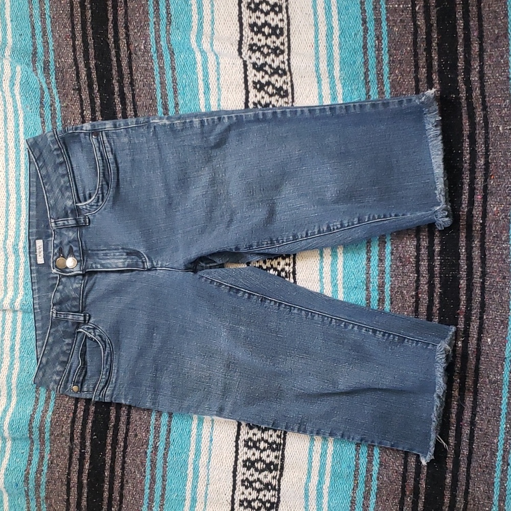 Liz Claiborne capris size 6P